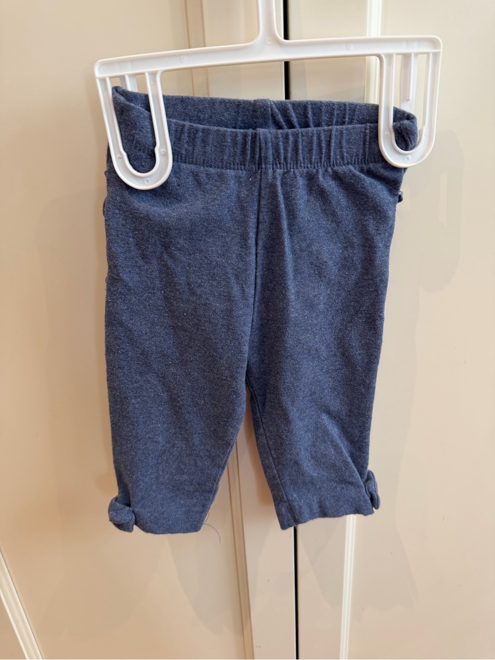 Ruffle butts 12-24m blue Capri Pants